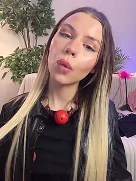 KittyKatyDream online show from 02-03-25, 07:31