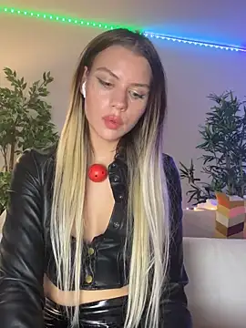 KittyKatyDream online show from 03-01-25, 01:00