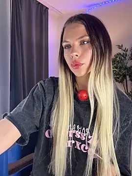 KittyKatyDream online show from 02-07-25, 09:37