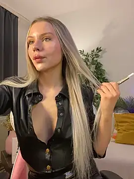 KittyKatyDream online show from 11-04-25, 03:38