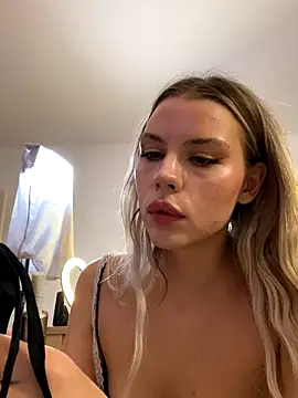 KittyKatyDream online show from 11-07-25, 02:32