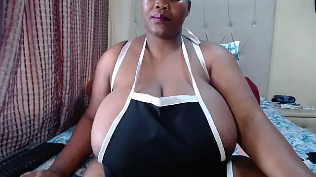 Snapshot of CHOCOLATEDARKBUSTYX chatting on 04-25-26, 12:52 CHOCOLATEDARKBUSTYX online show from 04-25-26, 12:52