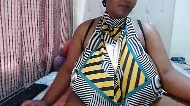 CHOCOLATEDARKBUSTYX online show from 12-04-25, 09:52