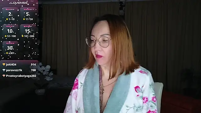 Snapshot of LybovNTV chatting on 03-10-25, 02:06 LybovNTV online show from 03-10-25, 02:06