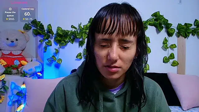 tati cardenas online show from 10-31-25, 04:53