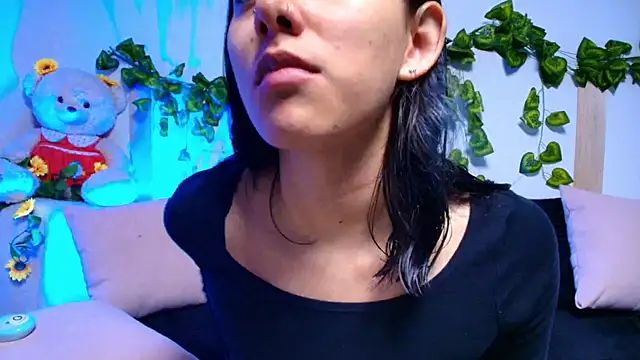 tati cardenas online show from 11-22-25, 04:44