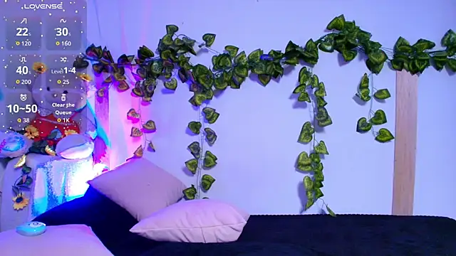 tati cardenas online show from 12-23-25, 05:07