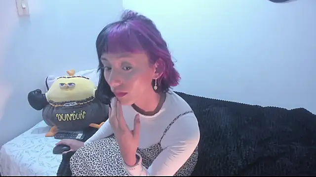tati cardenas online show from 02-18-25, 04:37