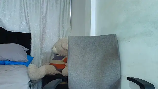Snapshot of sam_her chatting on 09-18-25, 09:07 sam her online show from 09-18-25, 09:07