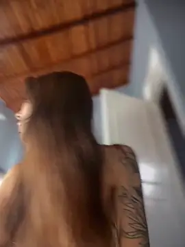 lauravasquez online show from 02-07-26, 03:31