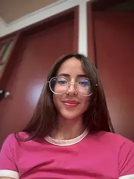 Snapshot of lauravasquez chatting on 03-09-25, 06:00 lauravasquez online show from 03-09-25, 06:00
