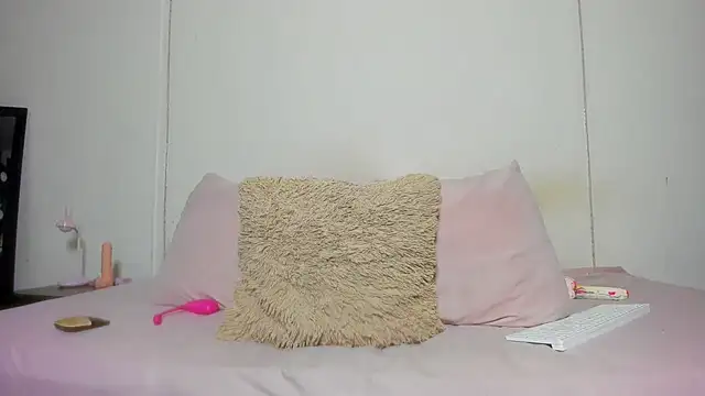 Snapshot of kimjoy chatting on 03-22-25, 09:13 kimjoy online show from 03-22-25, 09:13