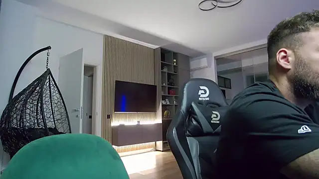 UbbeViking online show from 10-25-25, 07:58