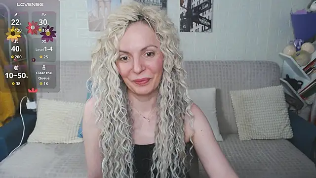 kiramarta online show from 11-25-25, 05:57