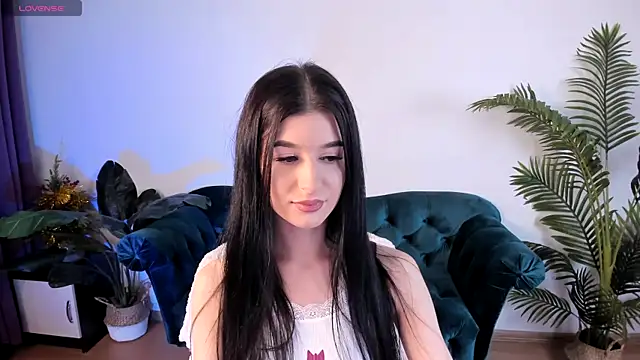 LauraCoy online show from 01-27-25, 08:17