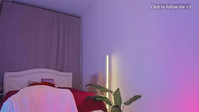 LauraCoy online show from 10-30-25, 08:06