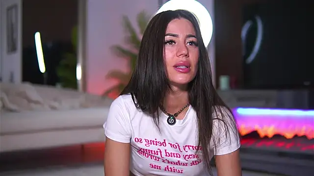 Snapshot of Abbela_White chatting on 05-29-26, 06:30 Abbela White online show from 05-29-26, 06:30