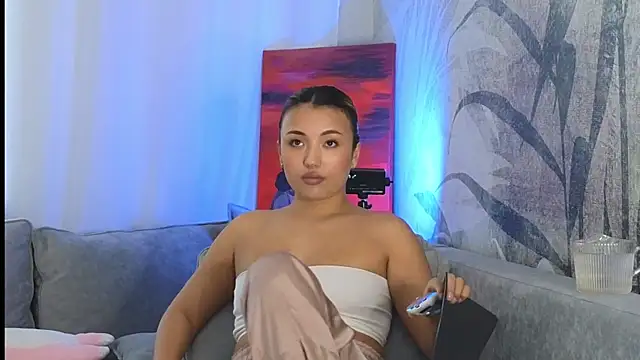 Snapshot of lily__foster chatting on 02-01-25, 08:18 lily foster online show from 02-01-25, 08:18