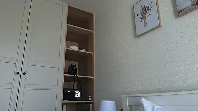 Snapshot of lily__foster chatting on 03-04-26, 07:38 lily foster online show from 03-04-26, 07:38