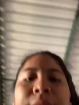 moncerrat luna online show from 03-05-25, 05:08