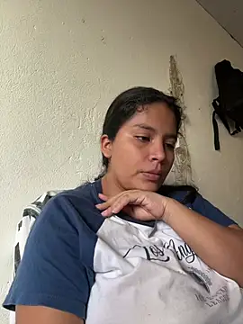 Snapshot of moncerrat_luna chatting on 07-21-26, 08:21 moncerrat luna online show from 07-21-26, 08:21