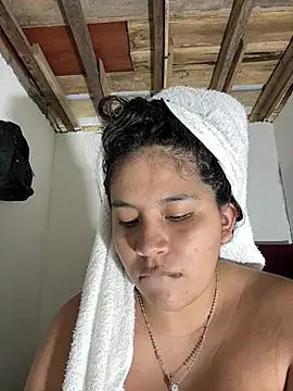 Snapshot of moncerrat_luna chatting on 02-25-26, 08:52 moncerrat luna online show from 02-25-26, 08:52