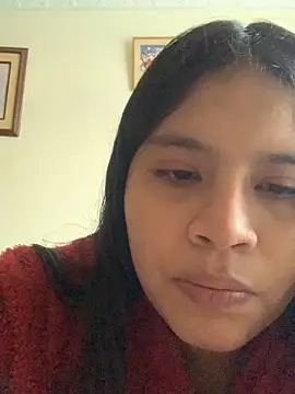 moncerrat luna online show from 11-04-25, 09:40