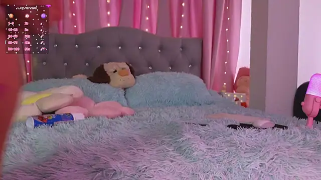 Emiily Scott1 online show from 03-21-25, 05:56