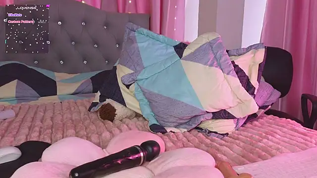 Emiily Scott1 online show from 03-12-25, 05:28