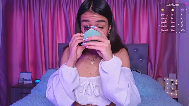 Emiily Scott1 online show from 12-05-25, 02:48