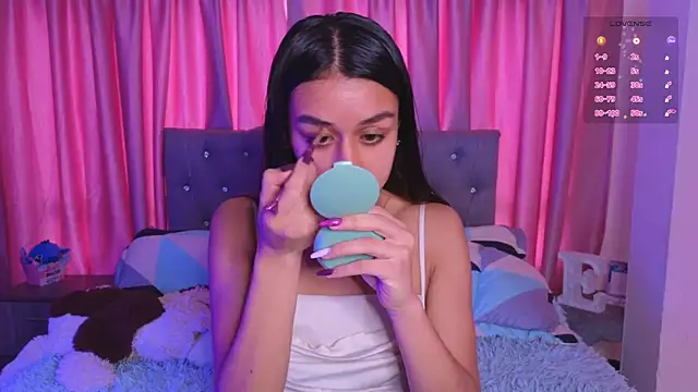 Emiily Scott1 online show from 09-19-25, 03:27