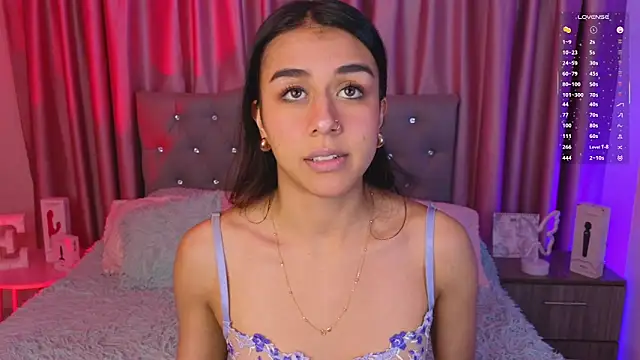 Emiily Scott1 online show from 07-08-26, 02:46