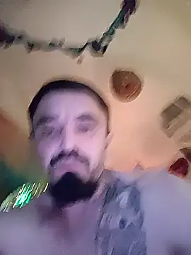 erbod Johnny online show from 12-17-25, 03:11