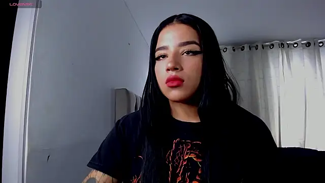 aliice walker  online show from 04-03-26, 03:07