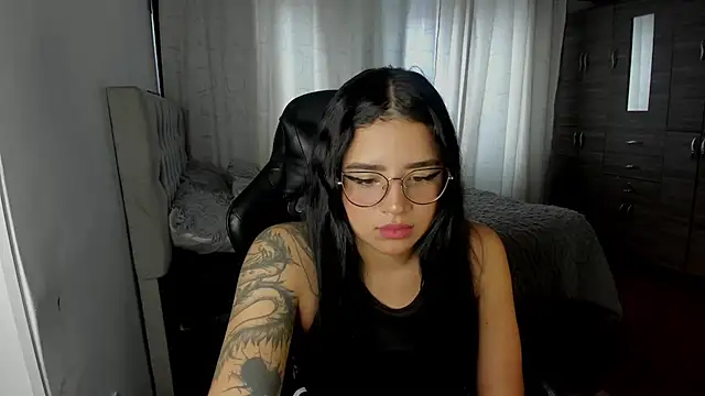 Snapshot of aliice_walker_ chatting on 07-13-26, 08:52 aliice walker online show from 07-13-26, 08:52