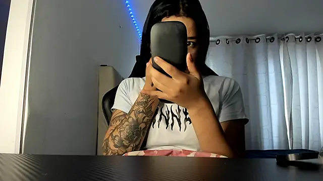 aliice walker  online show from 10-17-25, 12:18