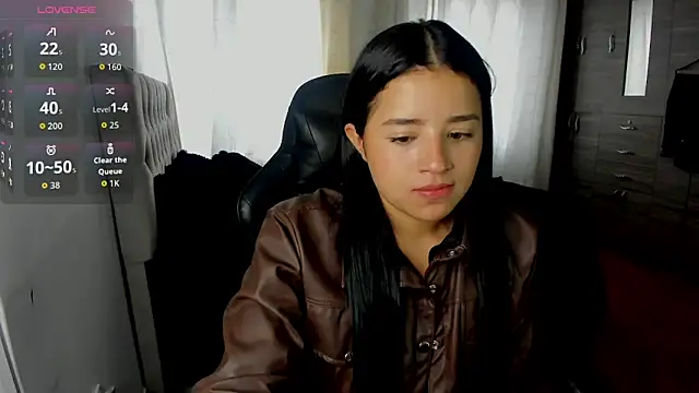 aliice walker  online show from 03-31-26, 07:05