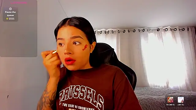 aliice walker  online show from 03-19-26, 02:28