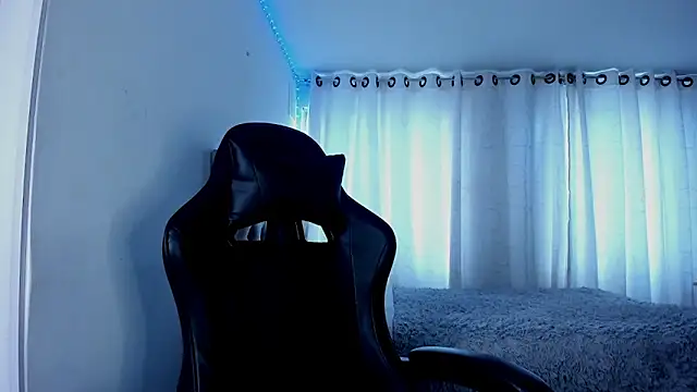 aliice walker  online show from 11-25-25, 05:35