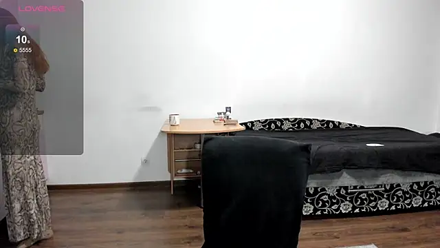 Snapshot of KitsuneRem chatting on 09-20-25, 08:14 KitsuneRem online show from 09-20-25, 08:14