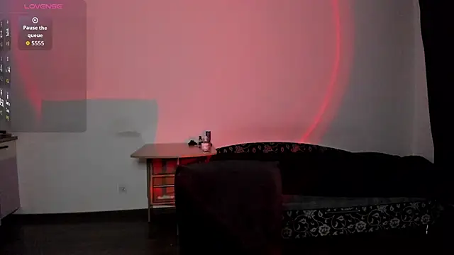 Snapshot of KitsuneRem chatting on 09-28-25, 08:49 KitsuneRem online show from 09-28-25, 08:49