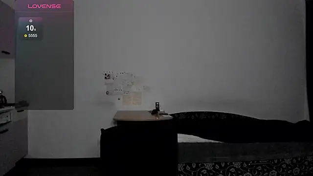 Snapshot of KitsuneRem chatting on 09-12-25, 09:14 KitsuneRem online show from 09-12-25, 09:14