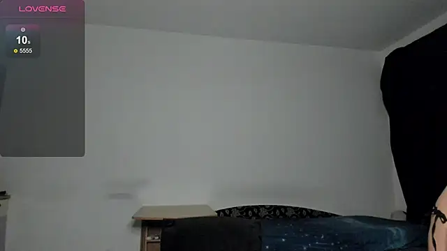 Snapshot of KitsuneRem chatting on 02-19-26, 11:12 KitsuneRem online show from 02-19-26, 11:12