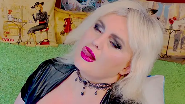 stiphlermom online show from 12-01-25, 03:46