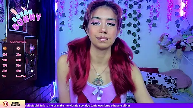 Snapshot of Roxanbunny1 chatting on 05-14-26, 03:03 Roxanbunny1 online show from 05-14-26, 03:03