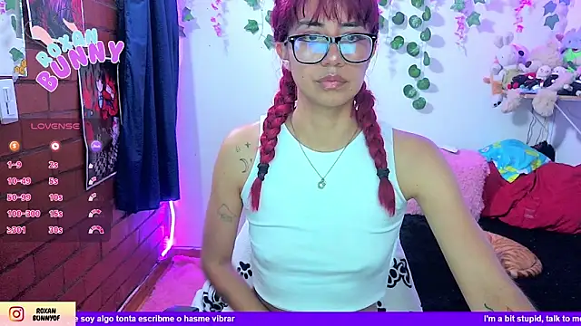 Snapshot of Roxanbunny1 chatting on 05-02-26, 01:00 Roxanbunny1 online show from 05-02-26, 01:00