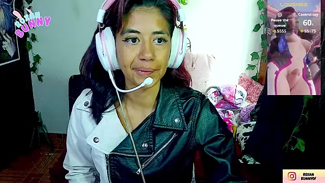 Roxanbunny1 online show from 12-02-25, 07:26