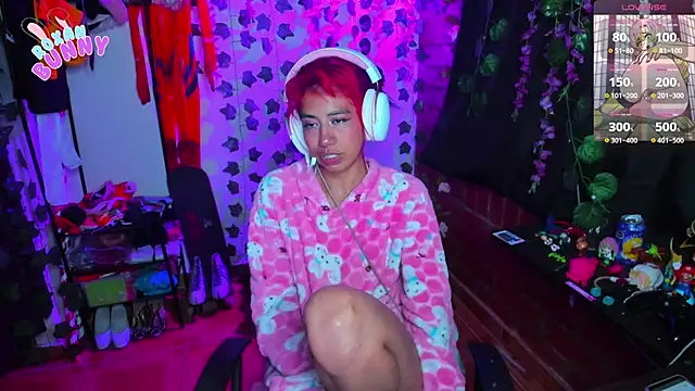 Roxanbunny1 online show from 03-19-25, 06:03