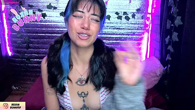 Roxanbunny1 online show from 03-16-26, 05:37