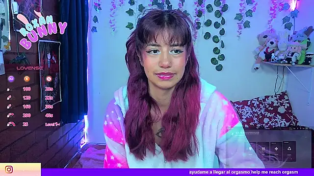 Snapshot of Roxanbunny1 chatting on 05-24-26, 07:08 Roxanbunny1 online show from 05-24-26, 07:08